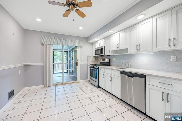18 Dogwood Court, Westwood, NJ 07675