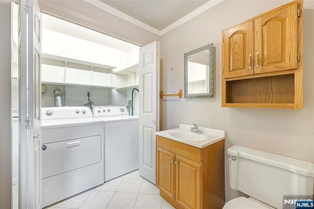18 Dogwood Court, Westwood, NJ 07675