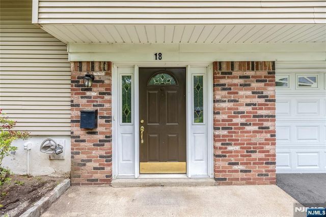 18 Dogwood Court, Westwood, NJ 07675