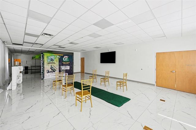 2304 E BUSCH BOULEVARD, Tampa, FL 33612