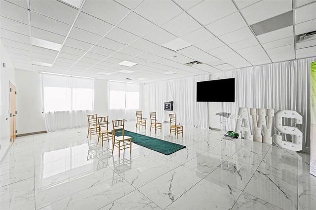 2304 E BUSCH BOULEVARD, Tampa, FL 33612