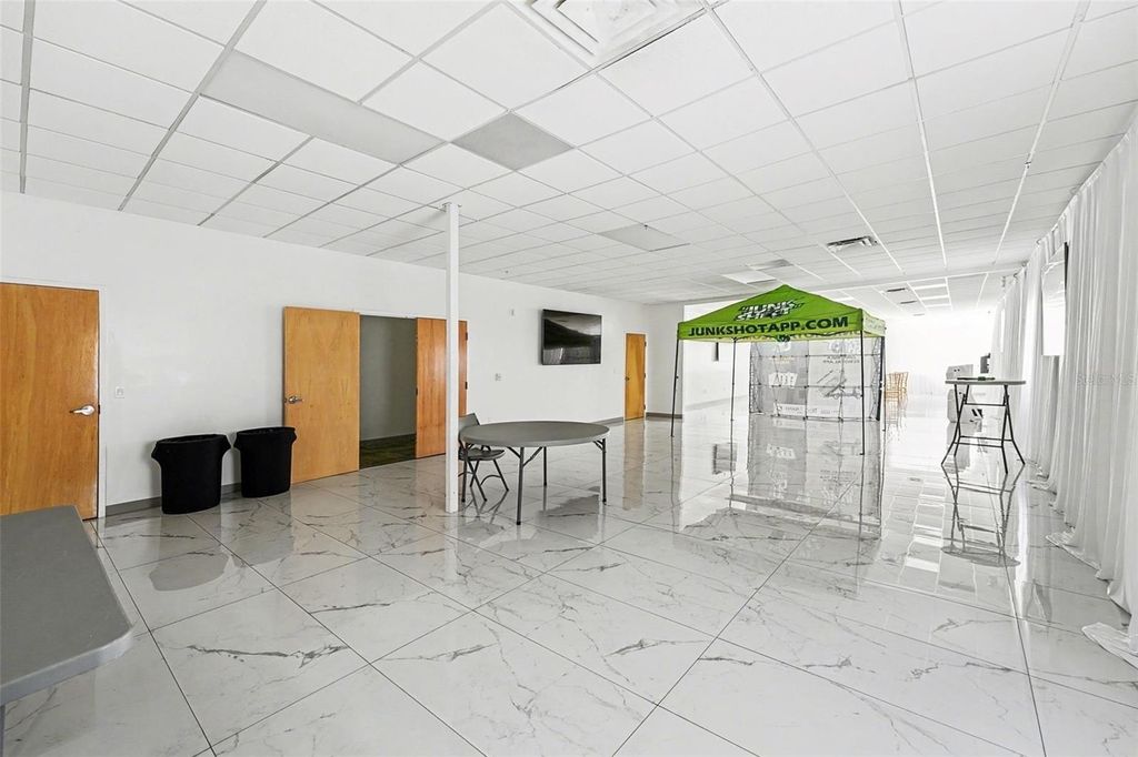 Image 19 of property listing at 2304 E BUSCH BOULEVARD, Tampa, FL 33612