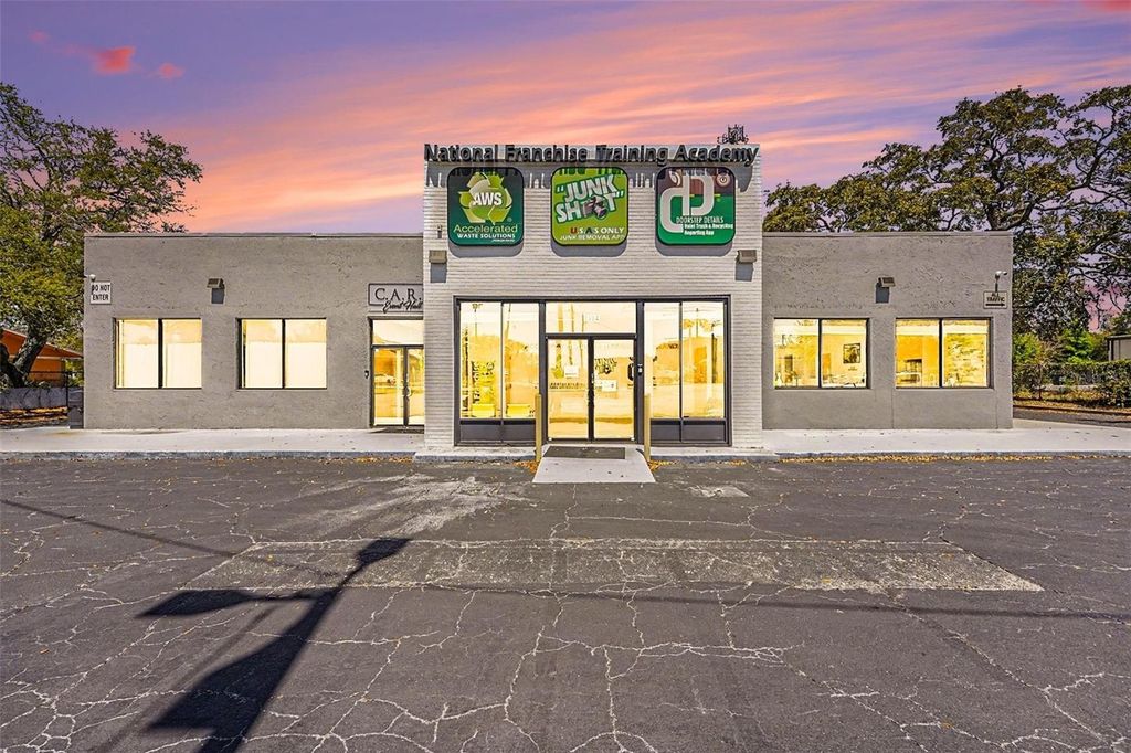 Image 3 of property listing at 2304 E BUSCH BOULEVARD, Tampa, FL 33612