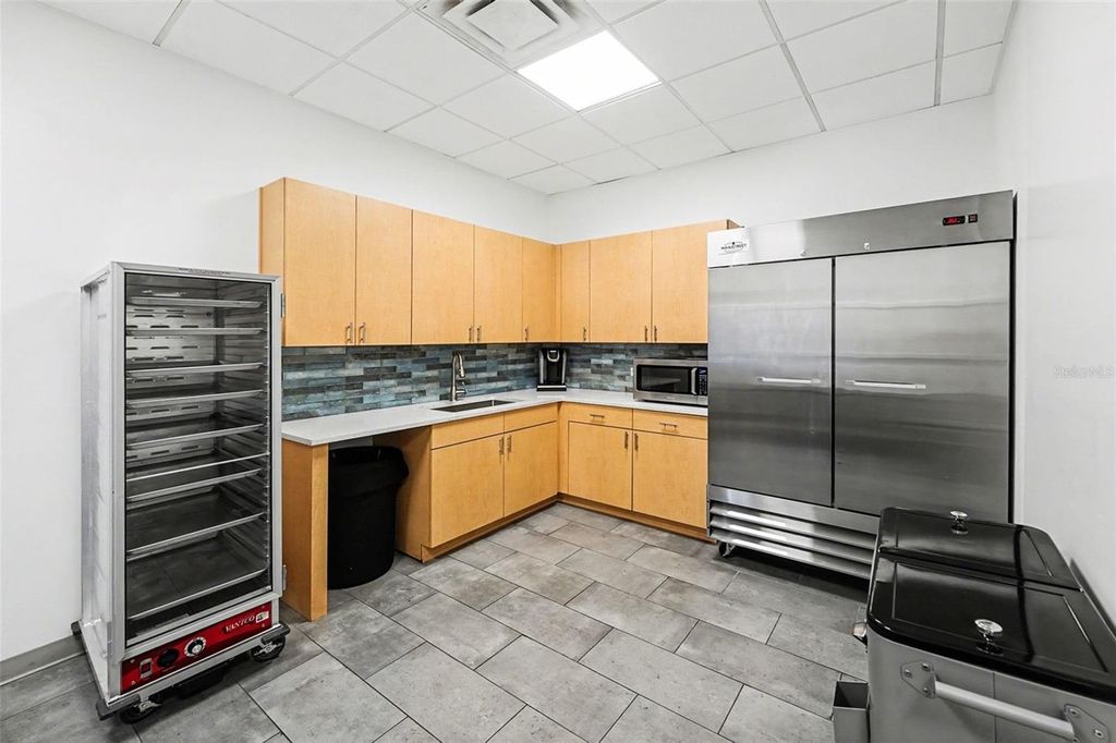 Image 9 of property listing at 2304 E BUSCH BOULEVARD, Tampa, FL 33612