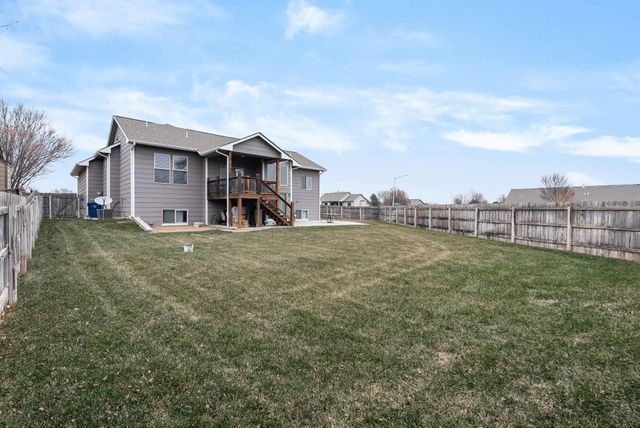 10909 W Hampton Lakes St, Maize, KS 67101