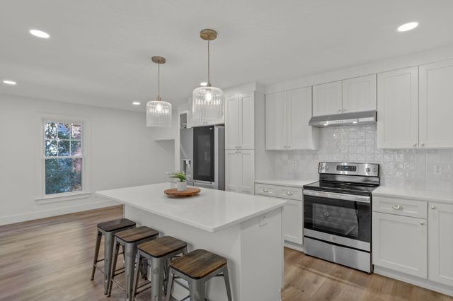 236 Heathwood Dr, Spartanburg, SC 29307