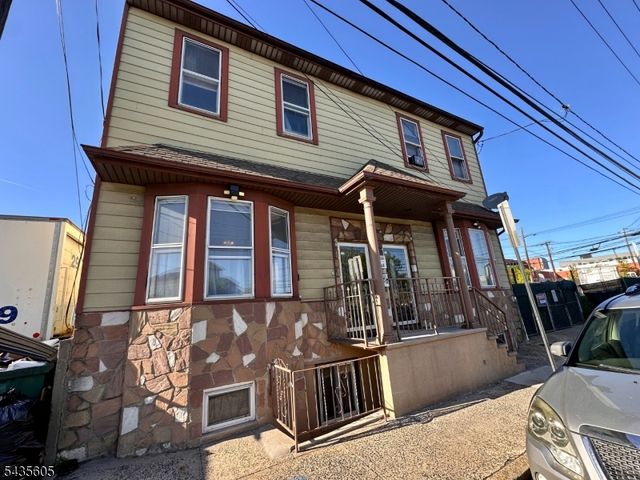 366 Ferry St 2, Newark City, NJ 07105