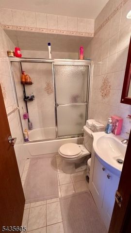 366 Ferry St 2, Newark City, NJ 07105