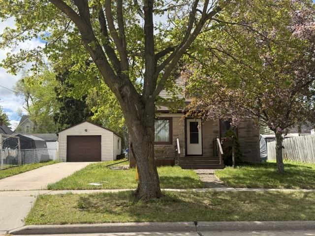109 E 11TH STREET, Kaukauna, WI 54130