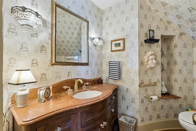 332 Cotswold Drive, Norman, OK 73072