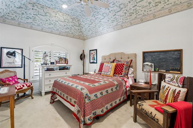 332 Cotswold Drive, Norman, OK 73072
