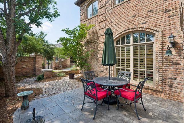 332 Cotswold Drive, Norman, OK 73072