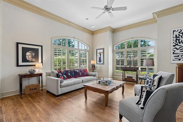 332 Cotswold Drive, Norman, OK 73072