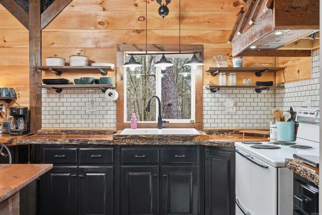 2605 Silver Ridge Rd., Drasco, AR 72530