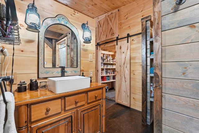 2605 Silver Ridge Rd., Drasco, AR 72530