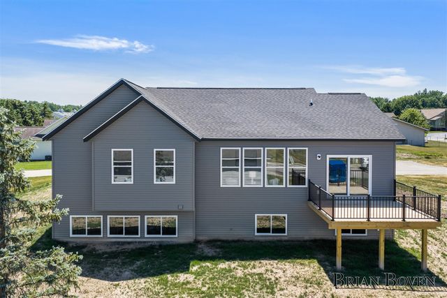 239 W Gardner Street, Sparta, MI 49345