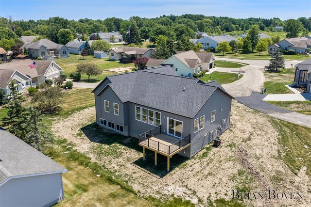 239 W Gardner Street, Sparta, MI 49345