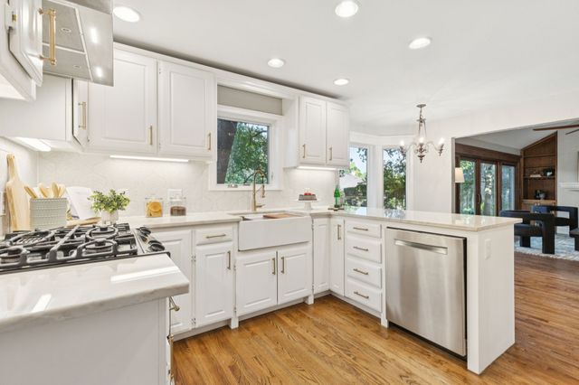 633 Highland Meadows Drive, Highland Village, TX 75077