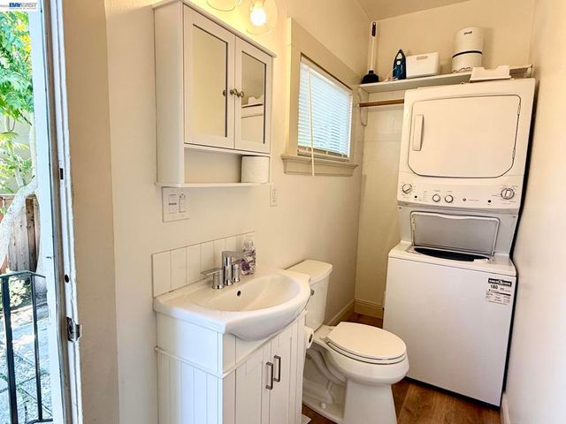 1614 Gould Ct, Alameda, CA 94501
