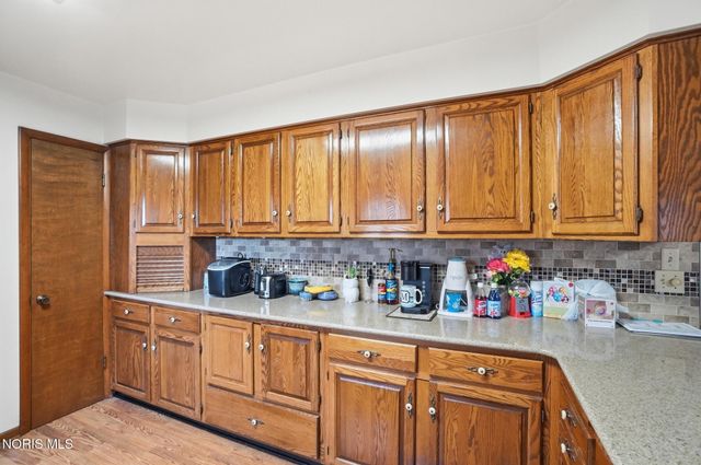 5874 Taylor Avenue, Walbridge, OH 43465