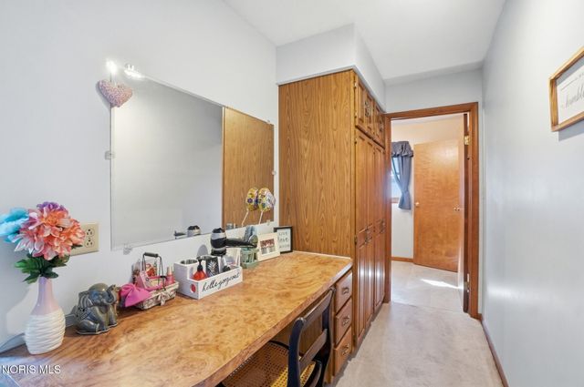 5874 Taylor Avenue, Walbridge, OH 43465