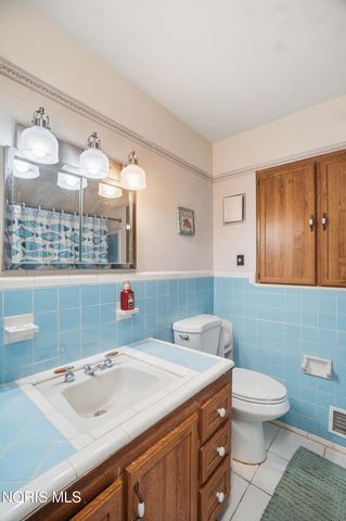 5874 Taylor Avenue, Walbridge, OH 43465