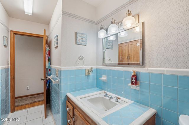 5874 Taylor Avenue, Walbridge, OH 43465