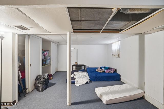 5874 Taylor Avenue, Walbridge, OH 43465