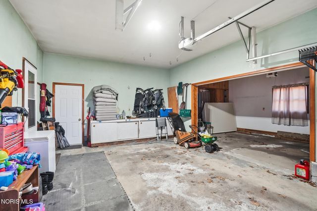 5874 Taylor Avenue, Walbridge, OH 43465