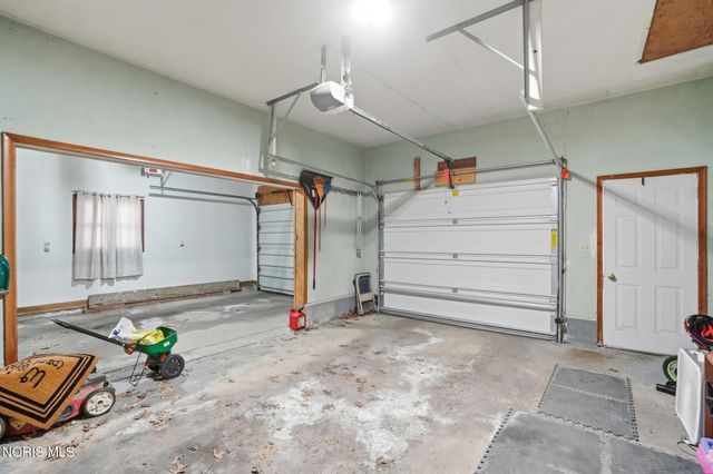 5874 Taylor Avenue, Walbridge, OH 43465