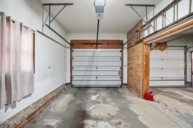 5874 Taylor Avenue, Walbridge, OH 43465