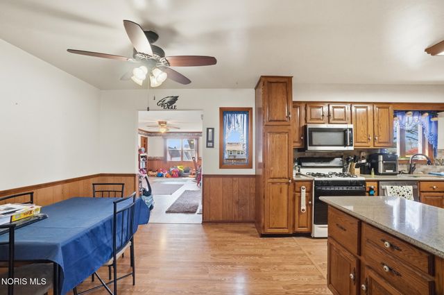 5874 Taylor Avenue, Walbridge, OH 43465