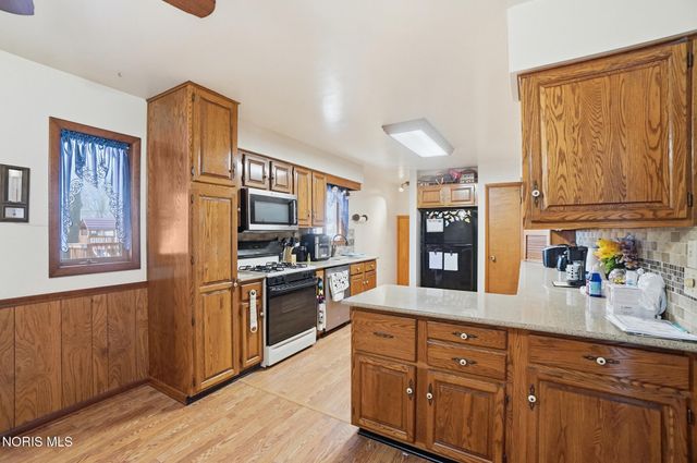 5874 Taylor Avenue, Walbridge, OH 43465