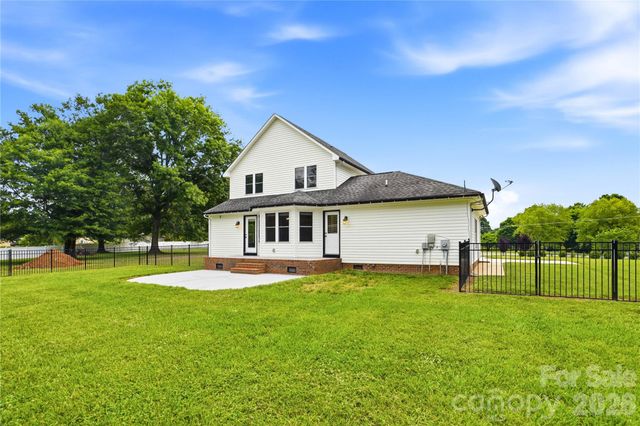 4945 Grassy Creek Road, Denver, NC 28037