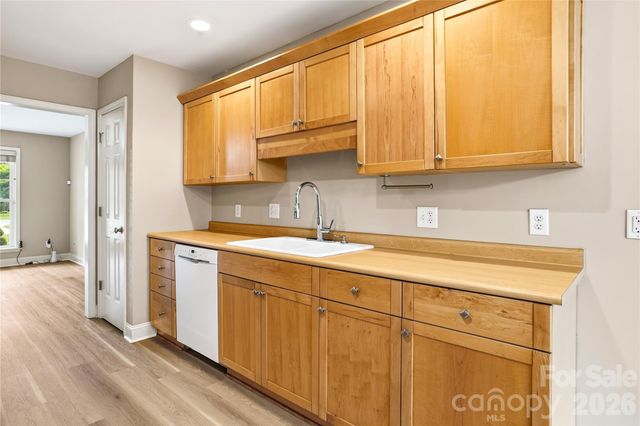 4945 Grassy Creek Road, Denver, NC 28037