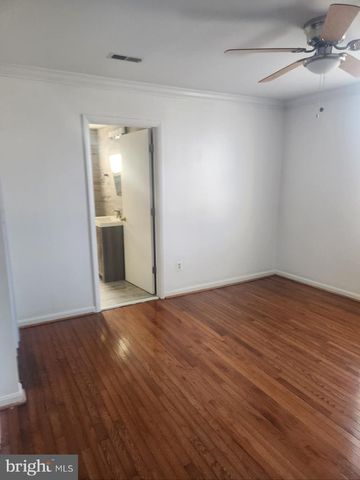 17 46TH ST SE #5, Washington, DC 20019