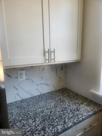 17 46TH ST SE #5, Washington, DC 20019
