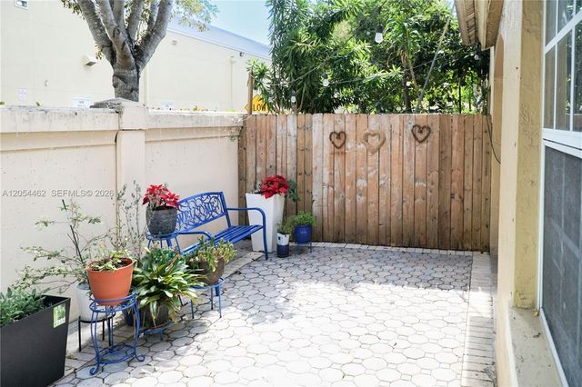 7081 SW 158th Court, Miami, FL 33193