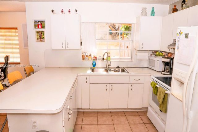 7081 SW 158th Court, Miami, FL 33193