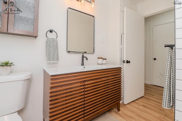 3213 HOLLYWOOD AVENUE, Wichita Falls, TX 76309