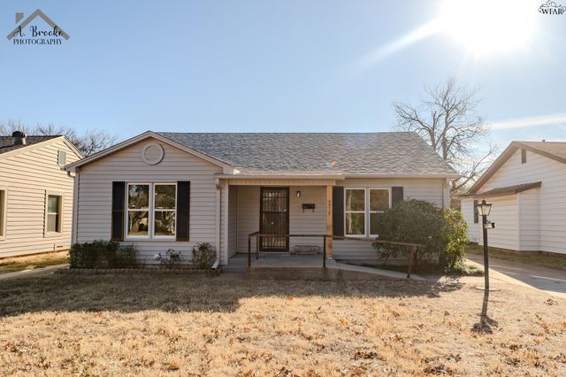 3213 HOLLYWOOD AVENUE, Wichita Falls, TX 76309