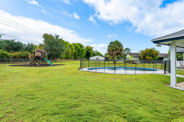 206 Parkwood Drive S, Royal Palm Beach, FL 33411