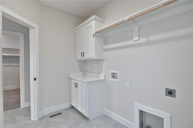 2394 W Wabash Street, Olathe, KS 66061