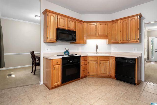 307 HUNTER HILLS CIRCLE, Chelsea, AL 35043