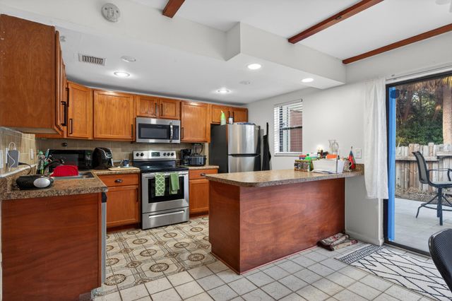 505 Sandtree Drive, Palm Beach Gardens, FL 33403