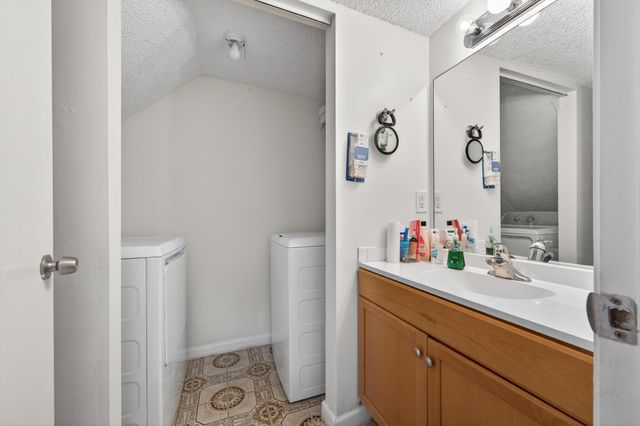 505 Sandtree Drive, Palm Beach Gardens, FL 33403