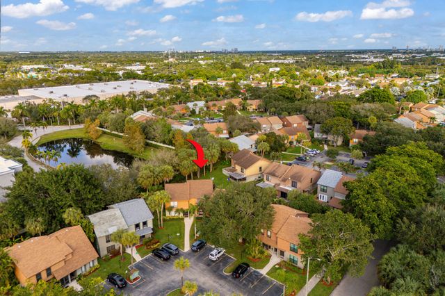 505 Sandtree Drive, Palm Beach Gardens, FL 33403