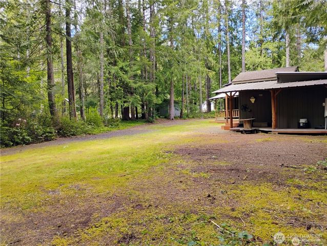 11 E N Duckabush Dr, Hoodsport, WA 98548