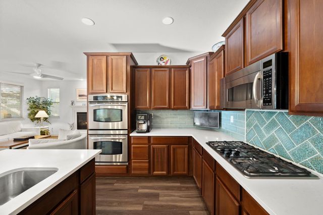 9200 Louis, Elk Grove, CA 95624