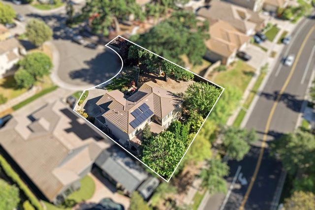 9200 Louis, Elk Grove, CA 95624